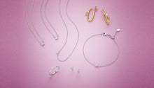 Load image into Gallery viewer, Prong-set Oval Solitaire Diamond Necklace